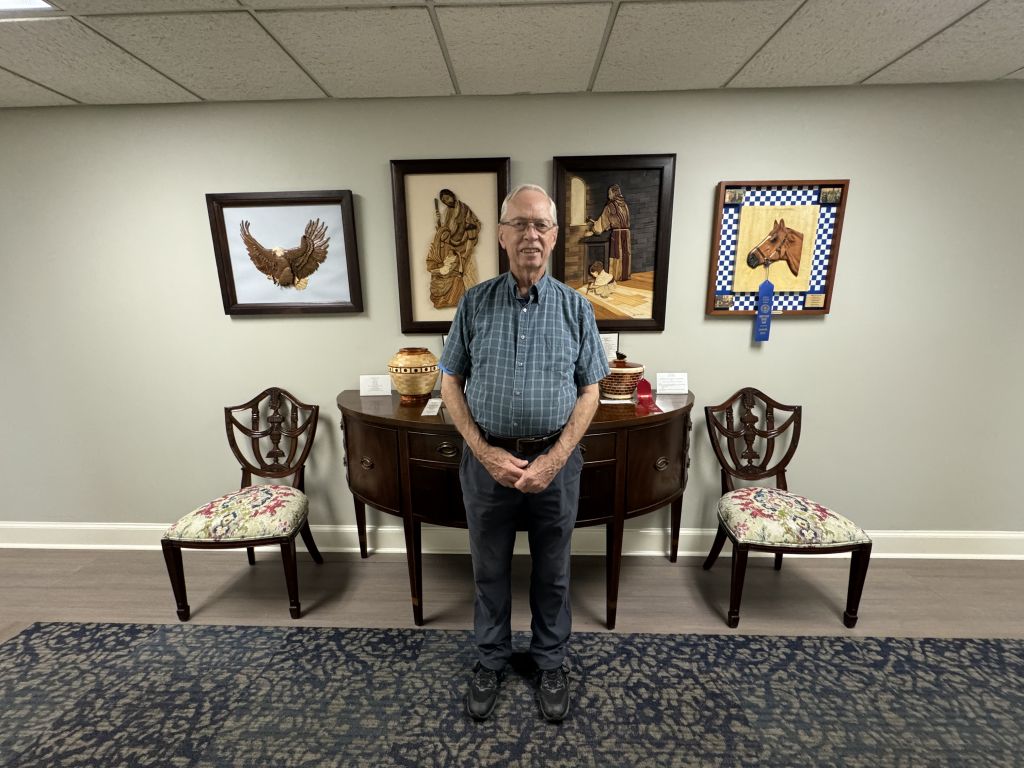 IMG_6891 Treyton Oak Towers resident Bob VanBruggen receives blue ribbon at Kentucky State Fair
