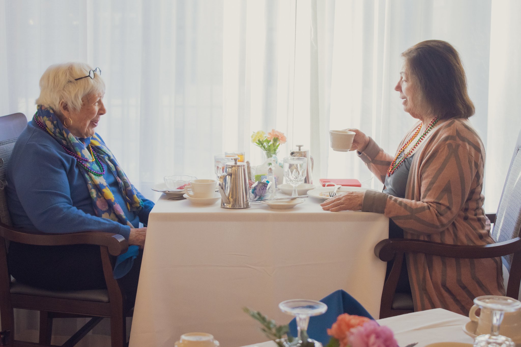 Treyton Oak Towers Fleur de Lis dining Room