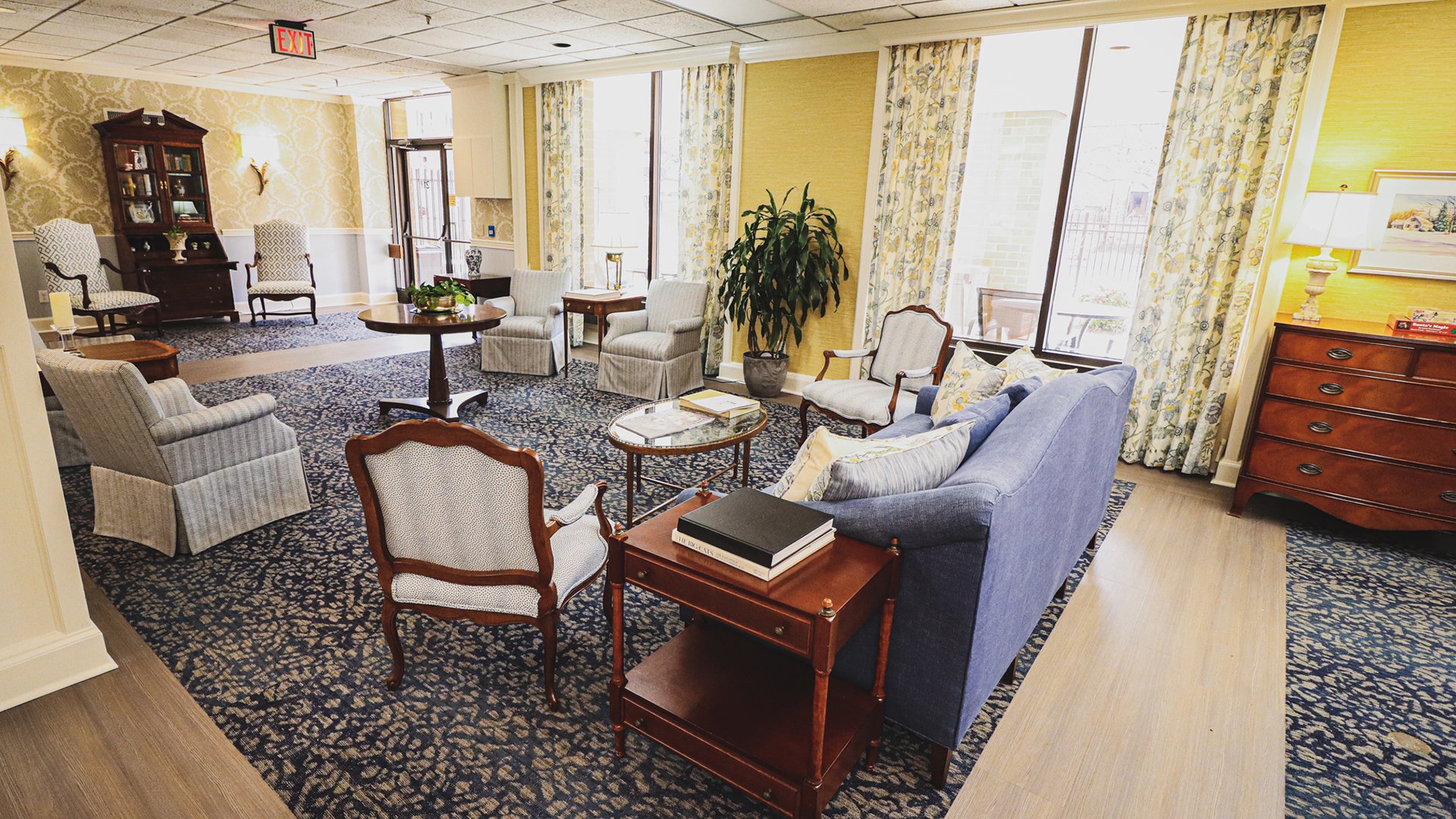 Treyton Oak Towers Great Hall Lobby